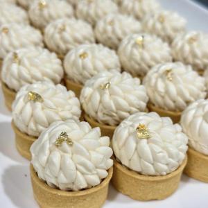 Deelish and beautiful treats