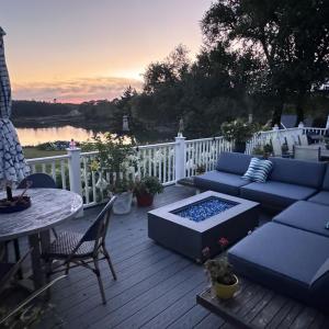 Festivities will be held throughout the stunning gardens and historic barn of a neighboring Oak Point Farm private residence, Heron Landing. Courtesy of BRLT 
