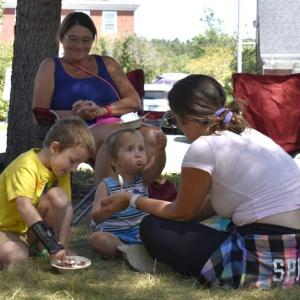 BHML closed out its summer reading challenge with an ice cream social that had kids and adults indulging in a sweet treat. ISABELLE CURTIS/Boothbay Register
