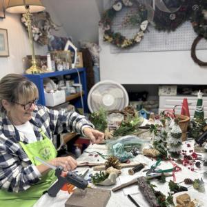 BRGC club member and holiday elf, Abbie Shaw. LISA KRISTOFF/Boothbay Register