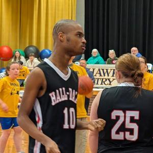 Seahawks honor seniors in Unified finale