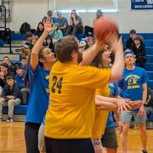 Seahawks soar, Faculty sore
