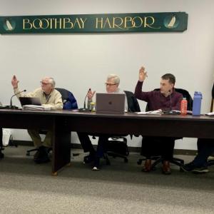 The Boothbay Harbor planning board votes 4-1 to uphold its request for a stormwater management plan. ISABELLE CURTIS/Boothbay Register