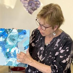Maine artist Sarah Wilde leading her popular Abstract Workshop. New one coming up! Courtesy of Boothbay Region Art Foundation