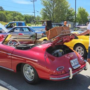 The 2023 first-place trophy recipient, Peter Antosiewicz with his Porche 356C. Courtesy of Jeff Friedman 