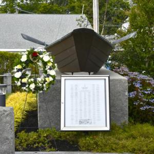  A wreath is placed in front of the memorial in remembrance.  ISABELLE CURTIS/Boothbay Register