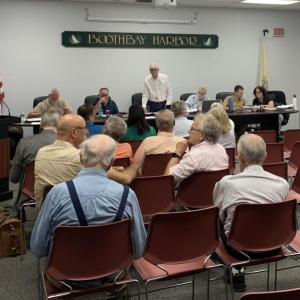 The Boothbay Harbor planning board votes on BBHWP's renewed motion to recuse Thomas Minerich. ISABELLE CURTIS/Boothbay Register