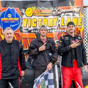 Thunder 4 Mini: Pictured from left, Doug Degroat, Derek Cook and Jeff Farrington. Jasen Dickey photo