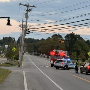 Boothbay Harbor Police detour motorists away from the Meadow Mall. Mark Sullivan photo