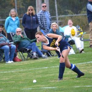 Seahawk junior Izzy Andreasen fires a pass. KEVIN BURNHAM/Boothbay Registe