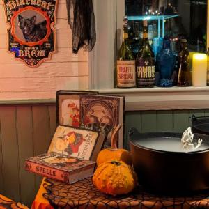 Shifting shadows, stories, haunt Boothbay Opera House