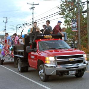 Senior float. STEVE EDWARDS/Boothbay Register