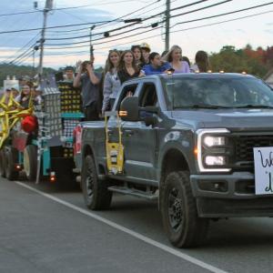 Freshmen float. STEVE EDWARDS/Boothbay Register